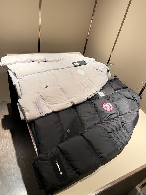 Canada Goose Soft Down-filled Jacket with Special Fabric