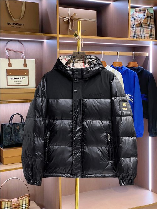 Burberry Premium Down Jacket with 90% Down Feathers and Logo