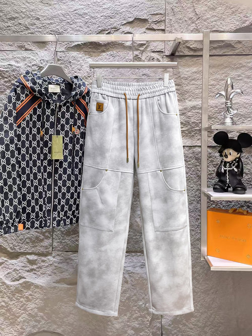 Louis Vuitton Newly Released Casual Pants with High Comfort and Logo