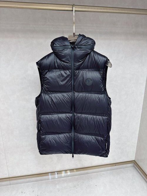 Moncler Customized High - Quality Down Jacket with 95% White Goose Down
