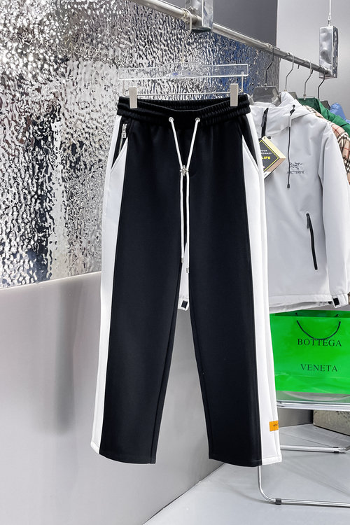 Louis Vuitton New Arrival Casual Pants with Custom Fabric and Logo