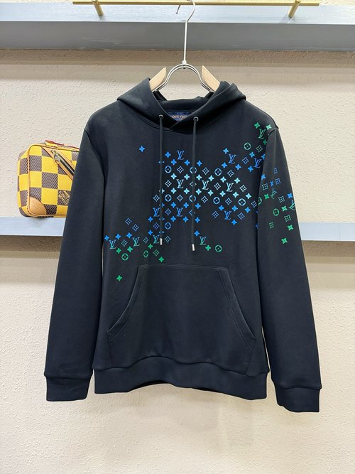 Louis Vuitton Hooded Sweatshirt with Classic Logo and Soft Fabric
