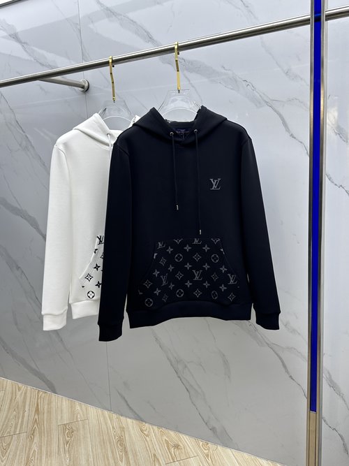 Louis Vuitton Soft Knit Zip-Up Hoodie Suitable for All Body Types