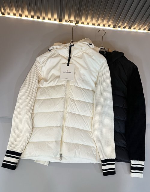 Moncler Soft, Breathable Down-spliced Jacket