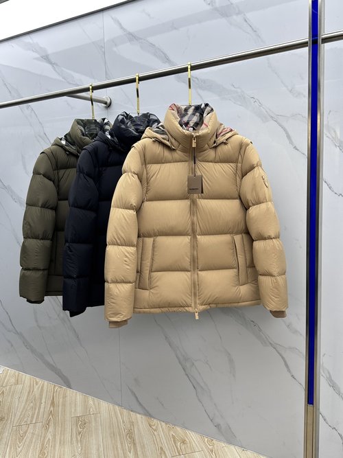 Burberry Detachable Hood & Sleeves Down Jacket
