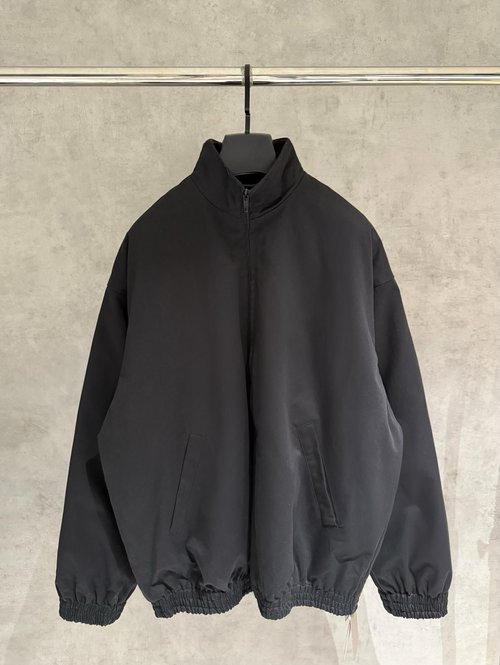 Balenciaga Warm and fashionable down jacket with 90% white duck down