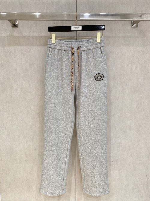 Moncler Warm and Stylish Straight-leg Casual Pants