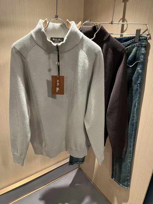 Loro Piana Comfortable Knitted Wool Sweater for Commute