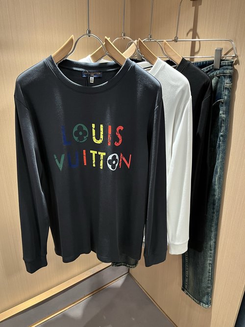 Louis Vuitton Stylish Long-Sleeved Cotton Base Layer