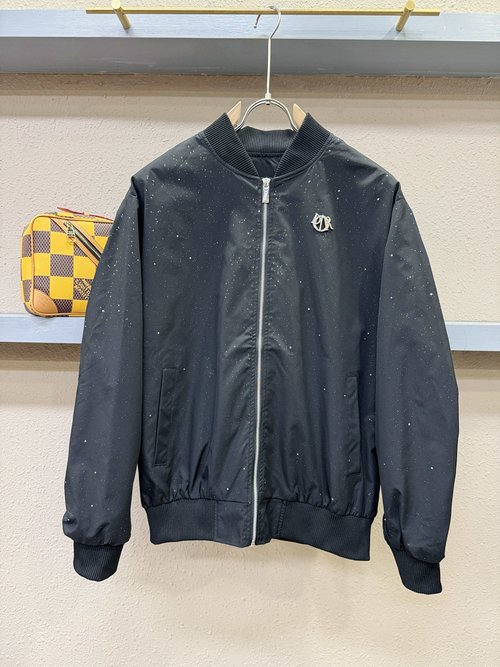 Dior Fashionable Jacket with Luxury Logo