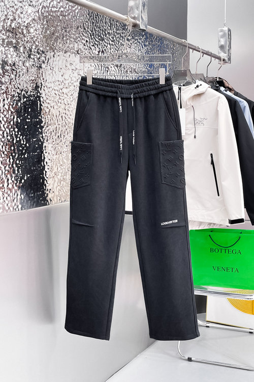 Louis Vuitton New Arrival Casual Pants with Custom Fabric and Logo