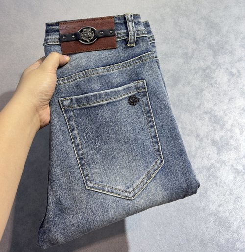 Loro Piana Comfortable and Stylish Jeans Made of Top-quality Material