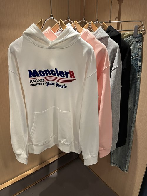 Moncler Comfortable Long Sleeve Hoodie with Logo