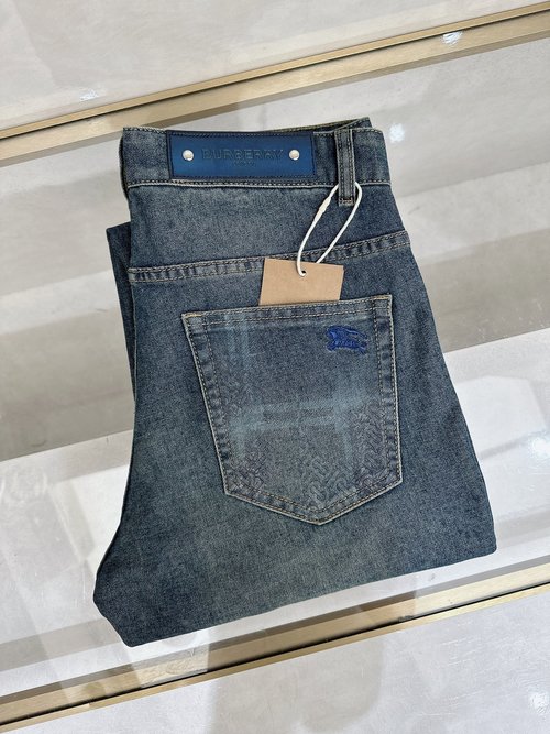Burberry High-quality Stretch Jeans with Classic Logo