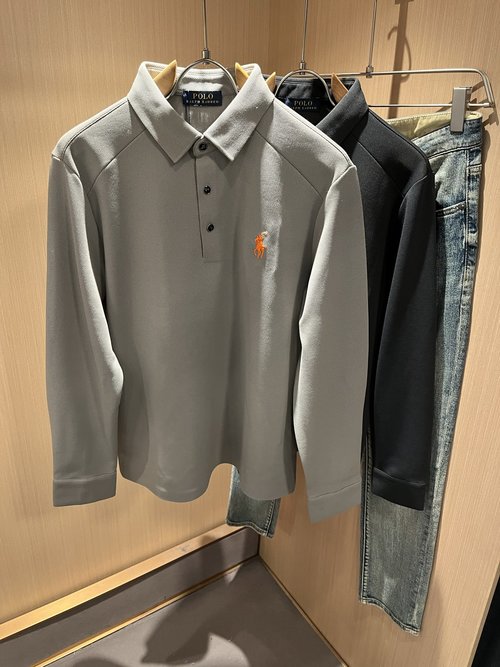 Polo Ralph Lauren Elegant Long-sleeve Polo with Fine Stitching