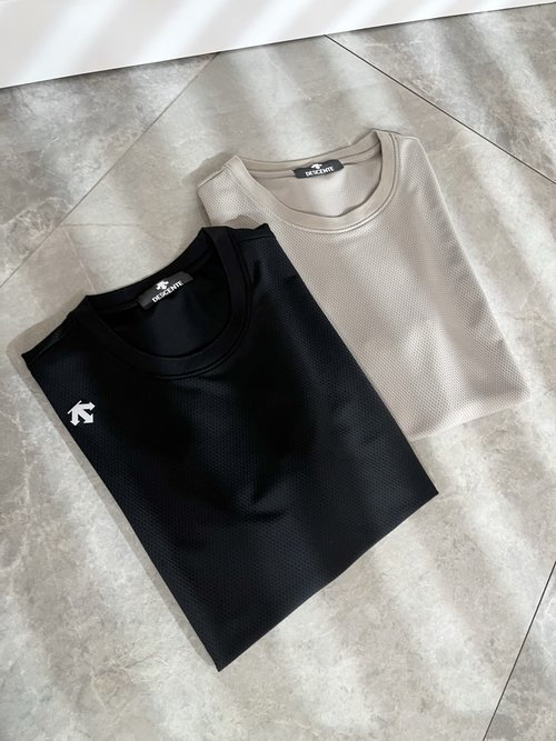 Descente New Design Short-Sleeve T-Shirt with Logo