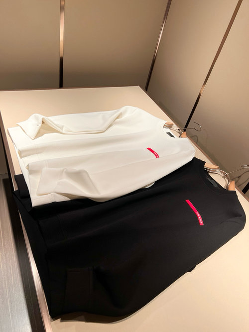 Prada Unisex Sweater with Badge Design