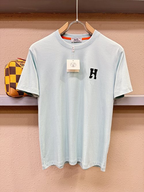 Hermes Trendy Short - Sleeve Top in Soft Fabric