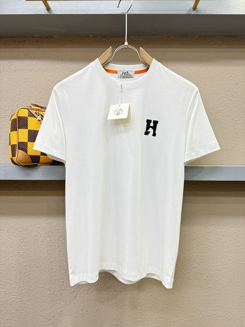 Hermes Trendy Short - Sleeve Top in Soft Fabric
