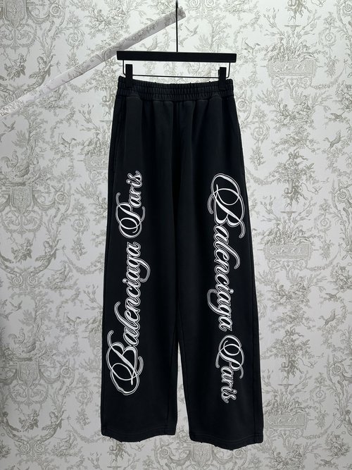 Gucci Embroidered Straight-Leg Trousers with Elastic Waist