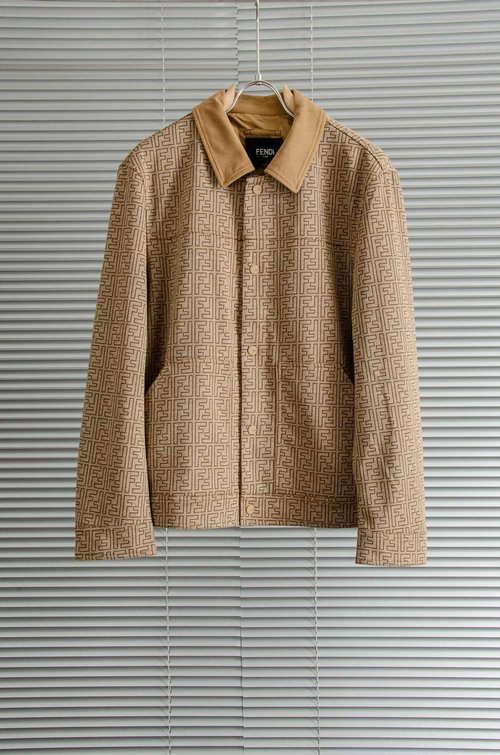 Dior Stylish Dark Pattern Casual Outfit