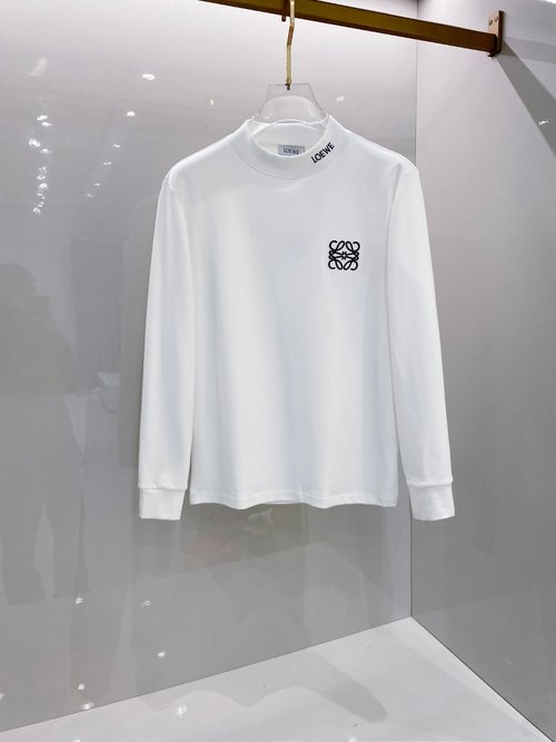 Loewe Fashionable Long-sleeve T-shirt for Comfort & Style