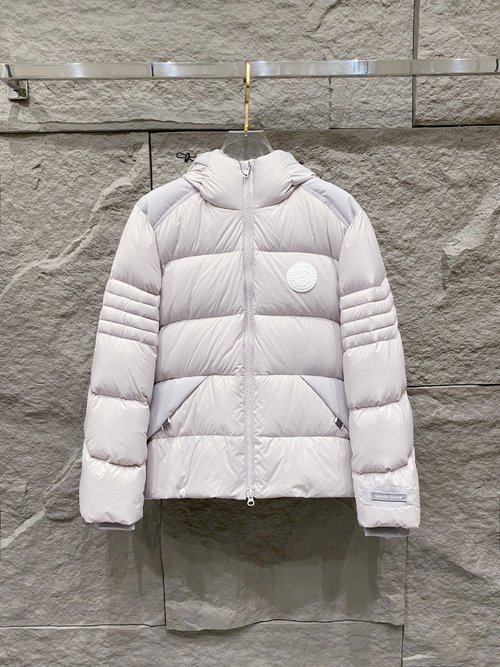 Canada Goose Custom Windproof Down Jacket with Brand Logo