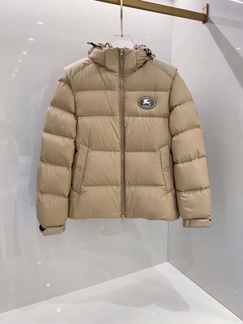 Burberry Detachable Sleeve Puffer with High - tech Fabric