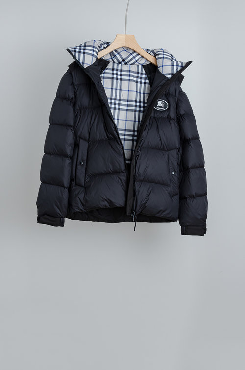 Burberry High-Warmth Detachable Sleeve 2-in-1 Down Jacket