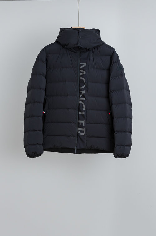 Moncler High-Quality Down Jacket, Warm and Functional