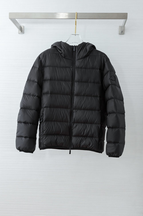 Moncler Short Hooded Windproof and Warm Down Jacket