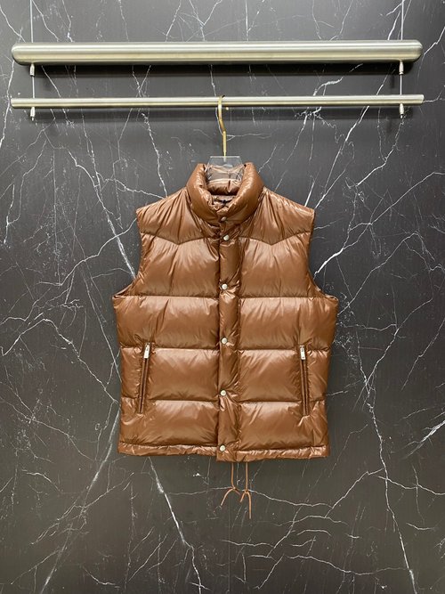 Prada New Arrival Down Vest with Perfect Detail Replication