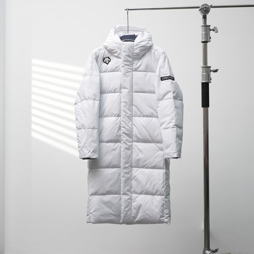 Descente Shoulder Logo Long-Hooded Down Jacket
