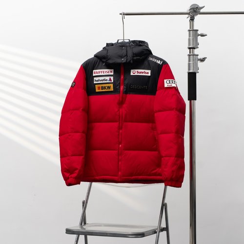 Descente Direct Factory Multi-label Hooded Down Jacket in Red