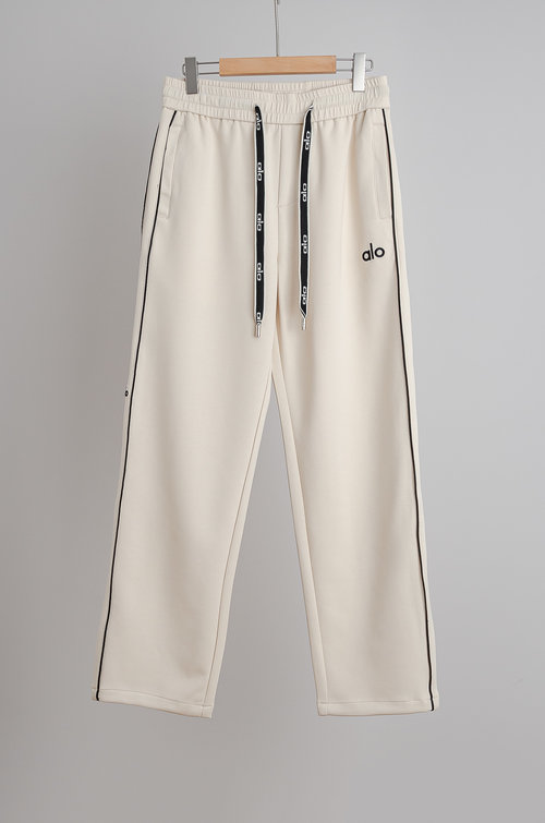 Alo Comfortable Straight-Leg Pants with Elastic Waist